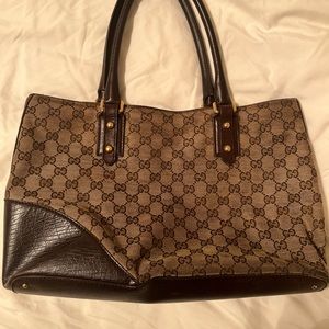 Vintage Gucci handbag